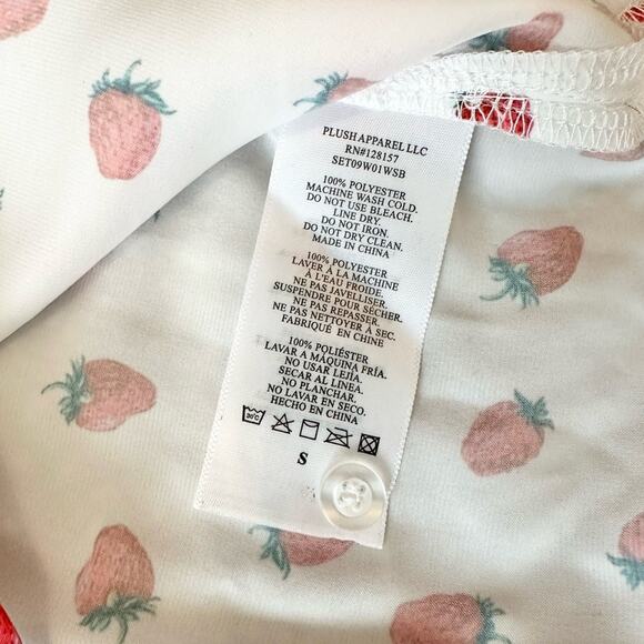 NWT Plush Strawberry Satin Pajama Set Size Small - Picture 9 of 12